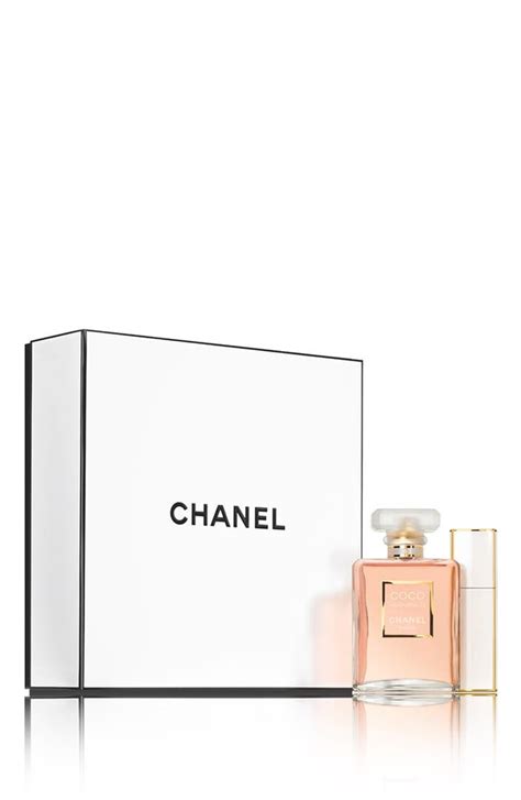 chanel mademoiselle travels french